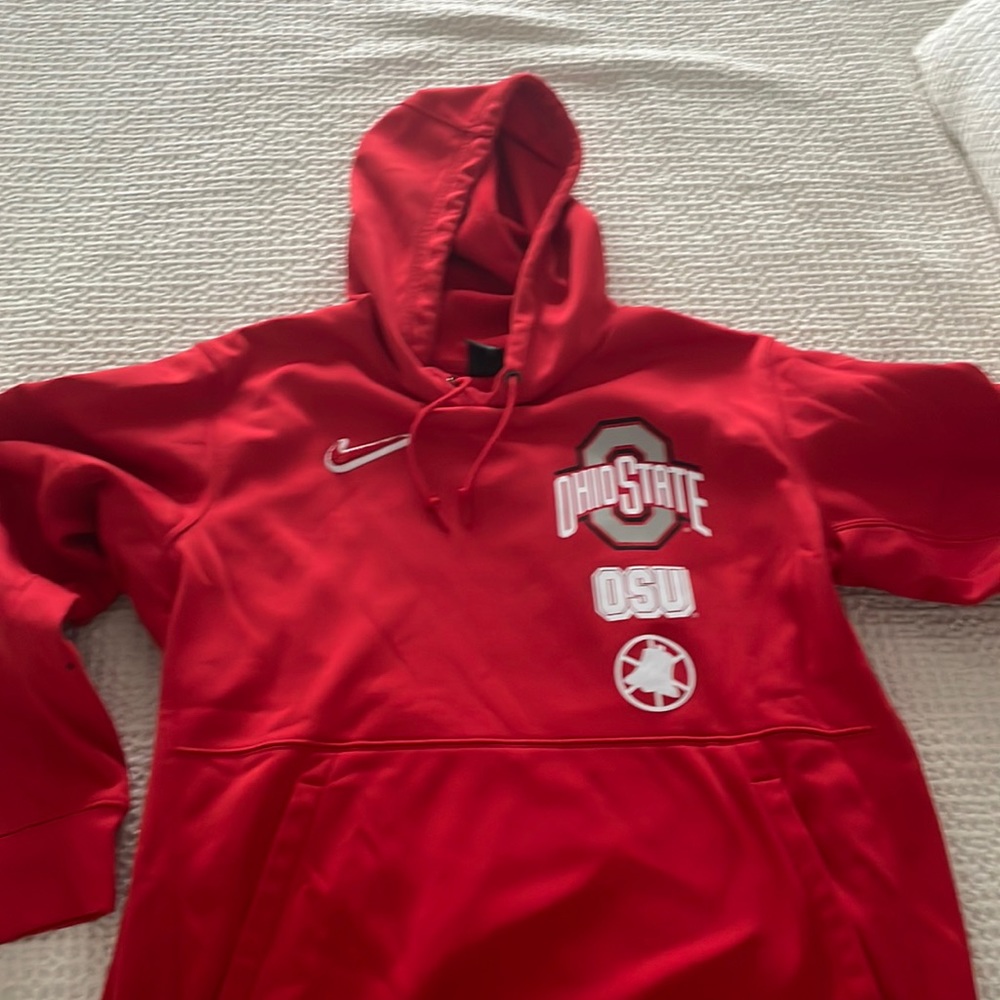 Ohio state red sweatshirt